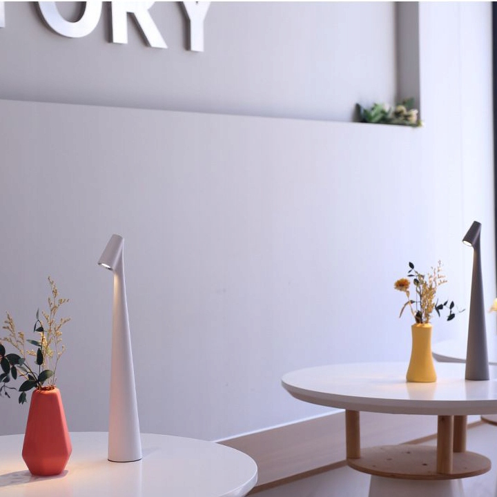 Lampka biurkowa LED 1w CCT lampka stołowa z akumulatorem kabel usb czerwona 11 Lampka biurkowa LED 1w CCT lampka stołowa z akumulatorem kabel usb czerwona - obrazek 11