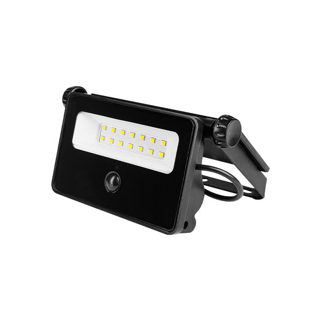 Naświetlacz LED SMD Solarny Polos 30W 4500K Czarny 4 Naświetlacz LED SMD Solarny Polos 30W 4500K Czarny - obrazek 4